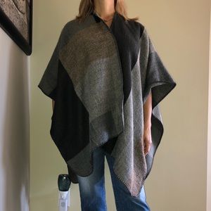GENTLE FAWN COLLECTION PLAID WRAP